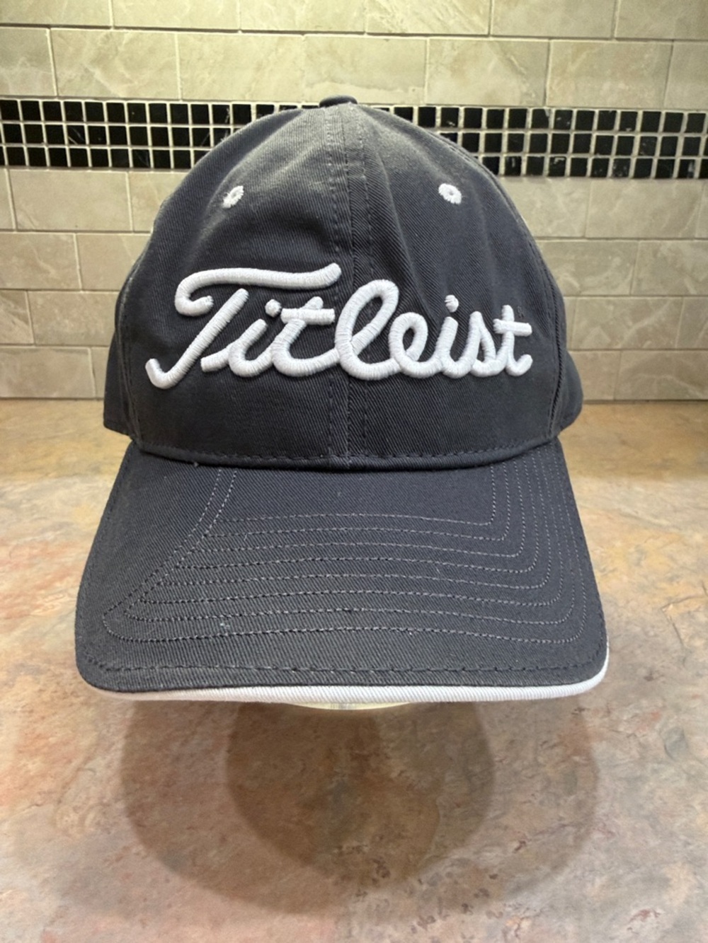 Titleist Golf Hat Black White Strapback Adjustable Cap With Ball Marker